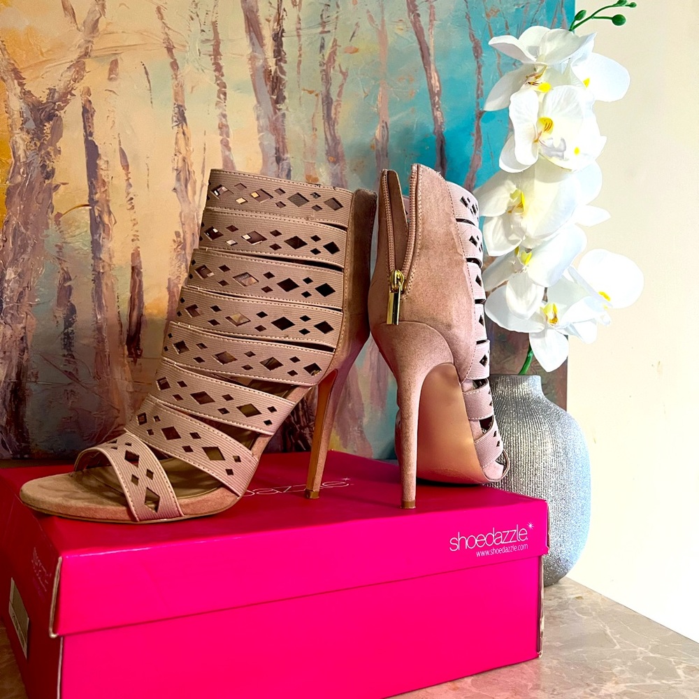 Open toe heeled sandals